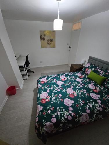 Katil atau katil-katil dalam bilik di Spacious Double room 2