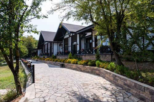 Κήπος έξω από το Macara Lake Park