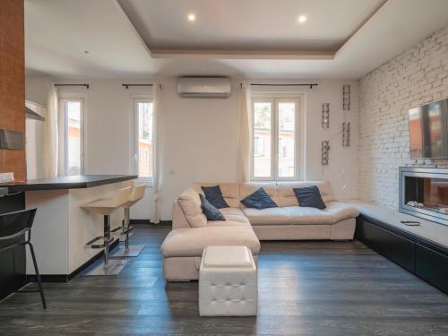 Xenia Apartments - Spacious four-room apartment in Moscova