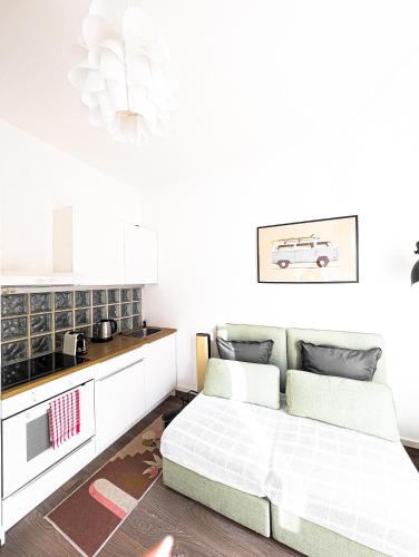 Postel nebo postele na pokoji v ubytování Lilit beautiful 1 bedroom apartment on the border with Monaco