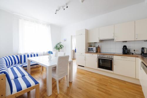 Apartment France | Operastreet