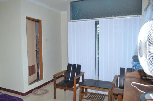 Posezení v ubytování Crown Guest House