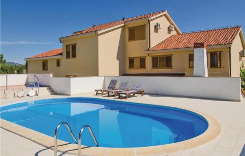 Stunning Apartment In Orebic With Sauna