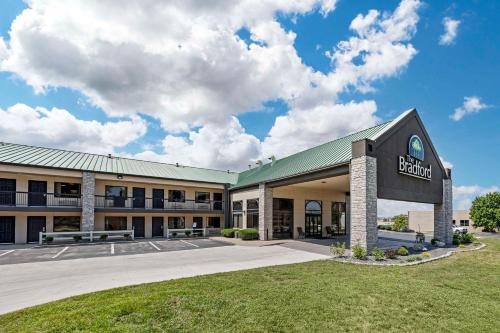 a rendering of the exterior of a hotel at The Bradford Hotel, an Ascend Collection Hotel in Springfield