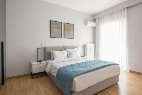 Luxury Athens Living 3BR with Balcony