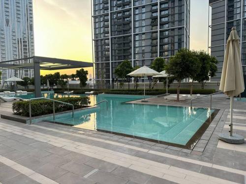 Luxurious 3BR - Pool - Canal View - Kids Play Area