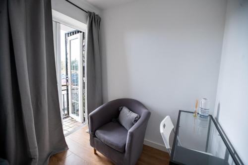 Stunning Cardiff Wharf View 4 Bed Free Parking photo 12
