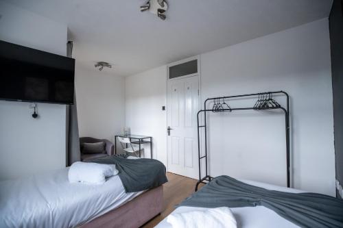 Stunning Cardiff Wharf View 4 Bed Free Parking photo 15