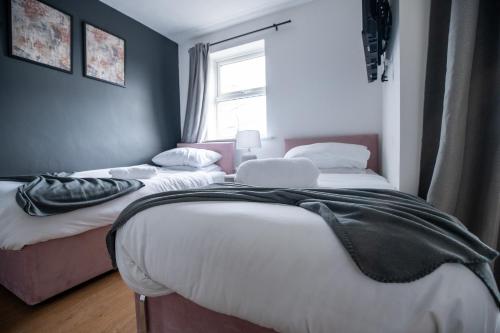 Stunning Cardiff Wharf View 4 Bed Free Parking photo 45