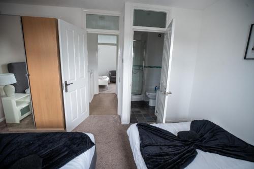 Stunning Cardiff Wharf View 4 Bed Free Parking photo 33