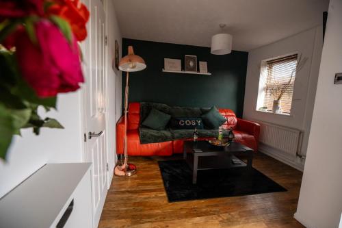 Stunning Cardiff Wharf View 4 Bed Free Parking photo 3