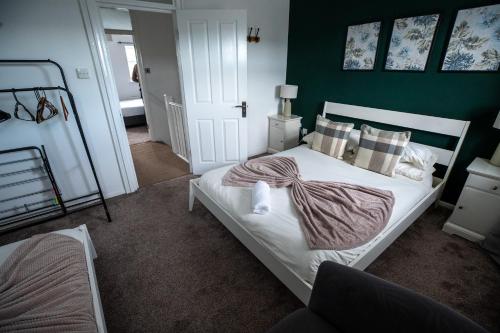Stunning Cardiff Wharf View 4 Bed Free Parking photo 58