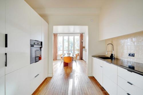 Photo de la galerie de l'établissement Charming Apartment - 2BR-5P- Hôtel de ville, à Paris