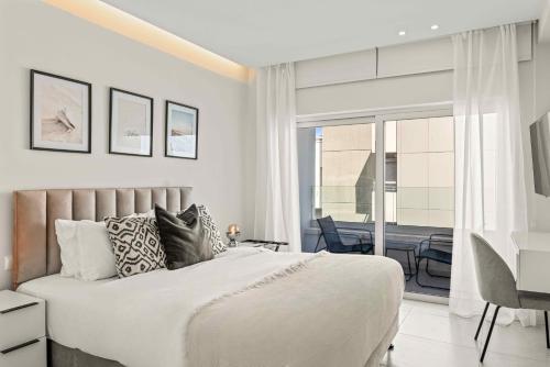 Phaedrus Living Coastal Seaside Residences 04
