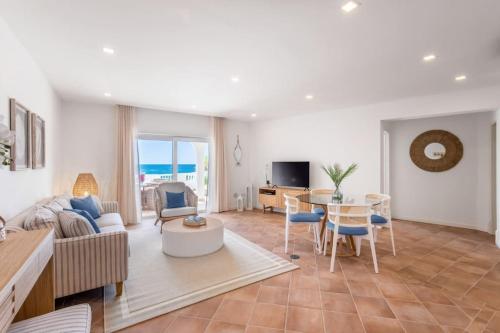 Beachfront Apartment Praia da Luz by Blue Diamond 23B
