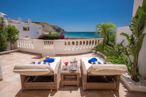 Beachfront Apartment Praia da Luz by Blue Diamond 23B