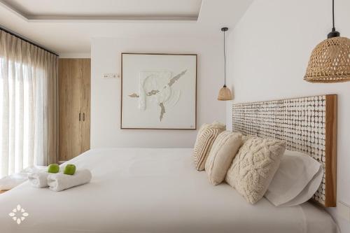 Postel nebo postele na pokoji v ubytování Villa Atalaya By Abahana Luxe