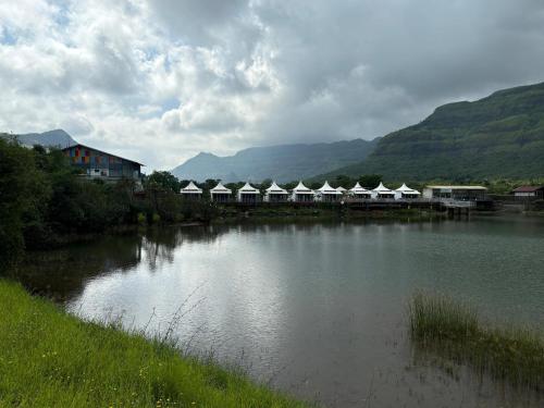 Fotografie z fotogalerie ubytování Lake Forest Resort Mulshi v destinaci Puné