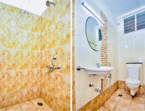 Koupelna v ubytování Hotel Jothi