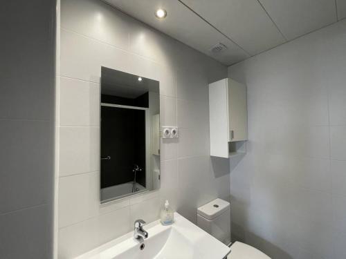 Ένα μπάνιο στο Rengle Horizonte Penthouse & Pool