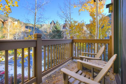 Ein Balkon oder eine Terrasse in der Unterkunft Arrowhead Village at Beaver Creek