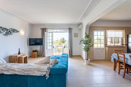 10 marinha - 2 Bed Apt at Praia da marinha