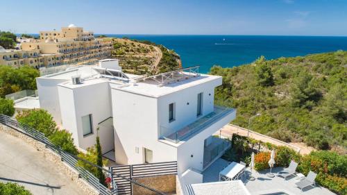 Villa Centeanes - Luxury villa