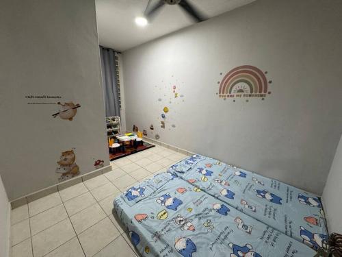 Ένα ή περισσότερα κρεβάτια σε δωμάτιο στο SJ Homes Putatan KK Sabah