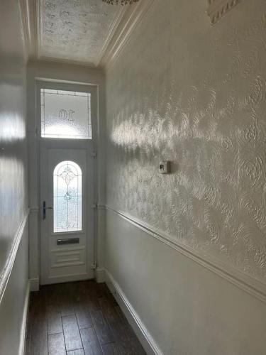 Φωτογραφία από το άλμπουμ του Stylish Large comfortable 5 bedroom house σε Grimsby