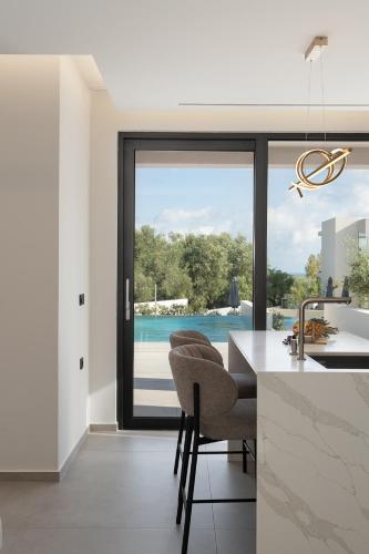 Πισίνα στο ή κοντά στο Kymothoe Elite Villas