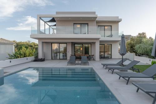 Πισίνα στο ή κοντά στο Kymothoe Elite Villas