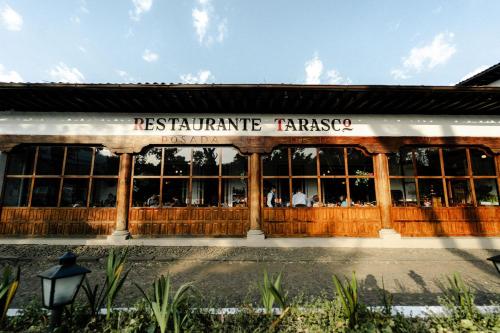 a restaurant with a sign that reads legitimate frisco at Best Western Plus Posada de Don Vasco in Pátzcuaro