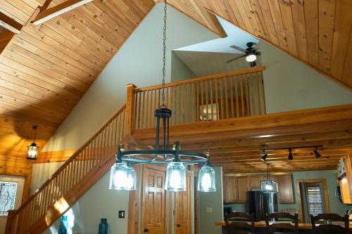 Gambar di galeri bagi Hidden Honey Hole Cabin di Jasper