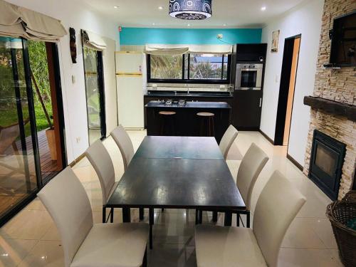 TV/trung tâm giải trí tại Simonahousechascomus