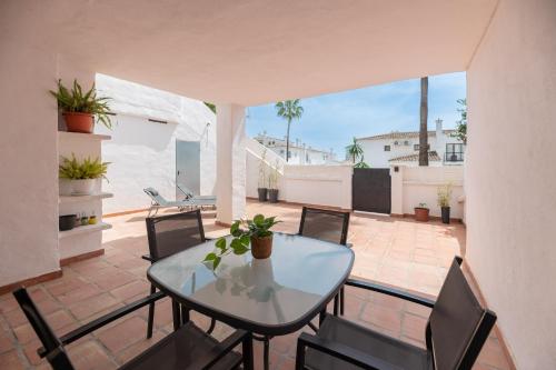 apartamento con amplio porche y bbq