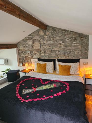 Postel nebo postele na pokoji v ubytování Luxury Room La Terrazza sul Lago di Como