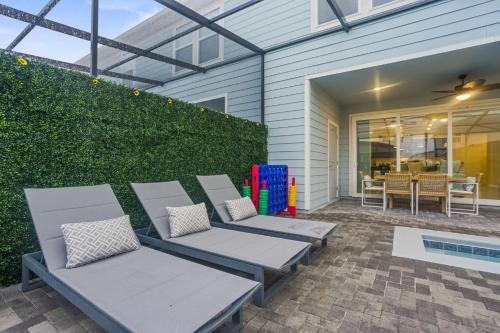 BRAND New 5 bed Villa in Windsor Cay photo 47