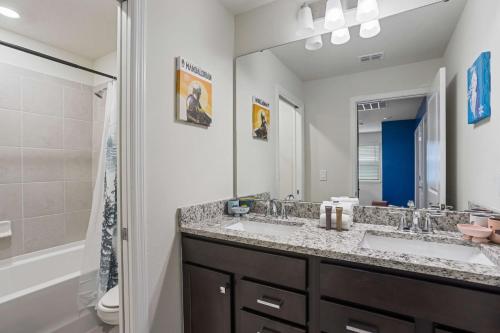 BRAND New 5 bed Villa in Windsor Cay photo 27
