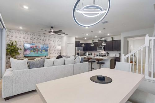 BRAND New 5 bed Villa in Windsor Cay photo 8