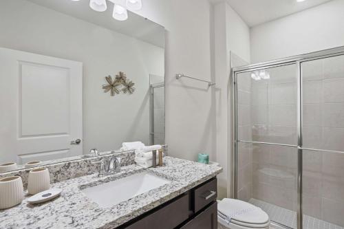 BRAND New 5 bed Villa in Windsor Cay photo 16