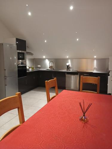 Photo de la galerie de l'établissement Charmant T4 pour 6 personnes, à Barberaz