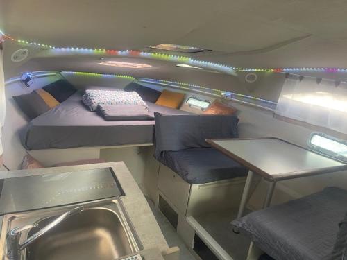 Photo de la galerie de l'établissement Nuit à quai, à Canet