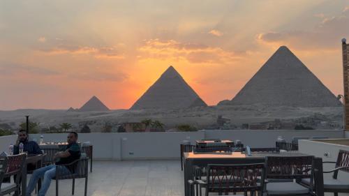Pyramids Sun Land Veiw
