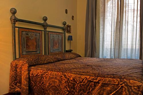 Palazzo Maggiore – Photos 2