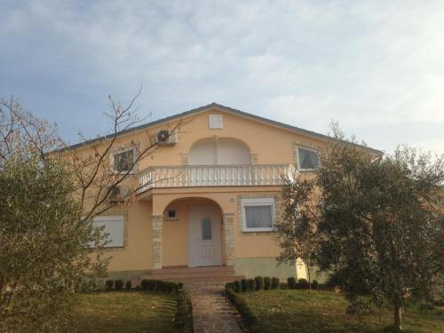 Apartments Brkanac
