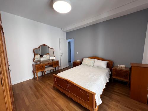 Stunning View Zeas Marina - 2 bedrooms