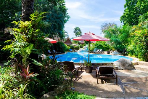 Bazén v ubytování Palm Garden Resort nebo v jeho okolí