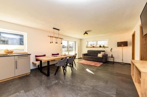 Η κουζίνα ή μικρή κουζίνα στο Apartment Naturnah