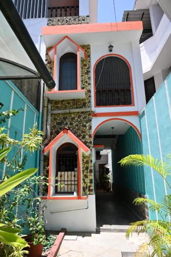 El edificio en el que está el hotel