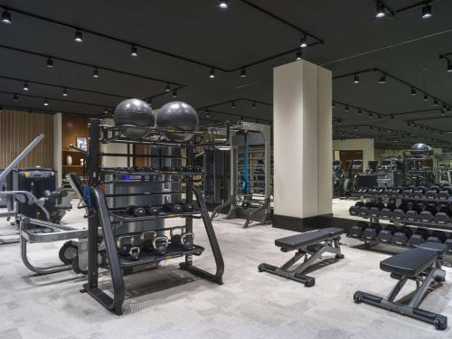Fitness centrum a/nebo fitness zařízení v ubytování Thompson Palm Springs, By Hyatt